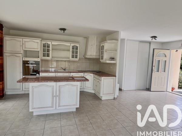 Maison à vendre 5 pièces 114 m² Beaufort-en-Anjou
