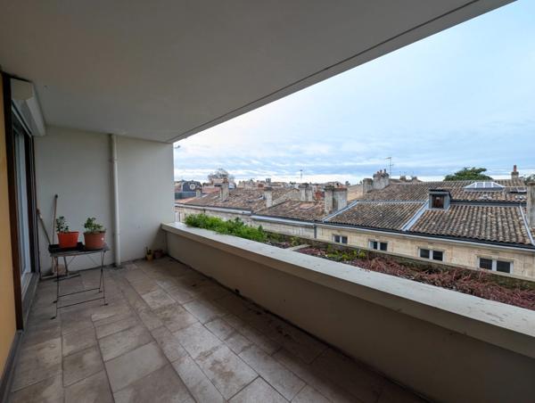 Appartement avec Terrasse à louer 2 pièces BORDEAUX (33) - Résidence Sénior