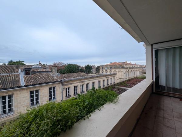Appartement avec Terrasse à louer 2 pièces BORDEAUX (33) - Résidence Sénior