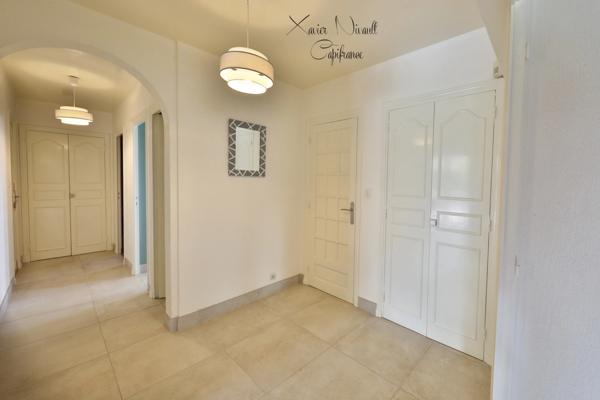 Maison à vendre 8 pièces proche de PONT DE VAUX (01)