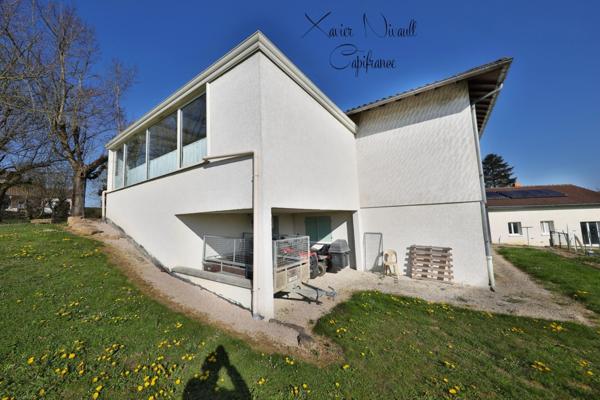 Maison à vendre 8 pièces proche de PONT DE VAUX (01)