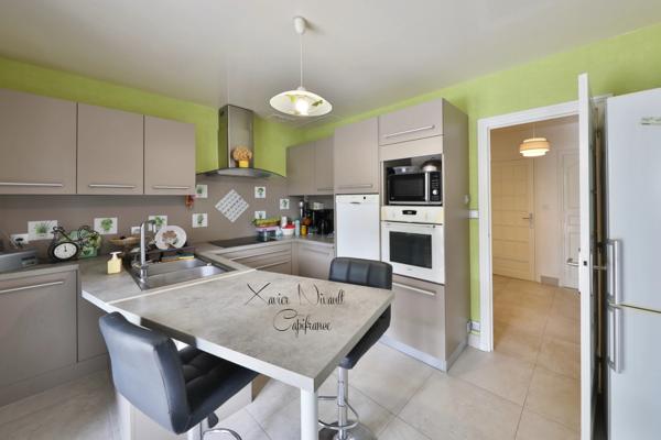 Maison à vendre 8 pièces proche de PONT DE VAUX (01)
