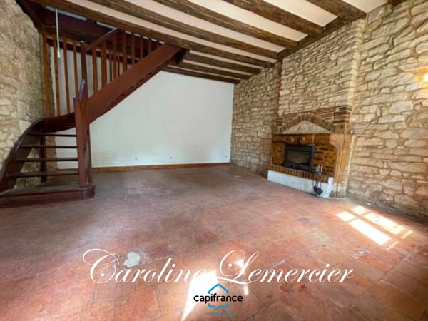 Maison à vendre  5 pièces VOUVRAY SUR HUISNE  (72)Fermette en campagne 100 m² habitables, 3 chambres, terrain 6000 m², cavité souterraine