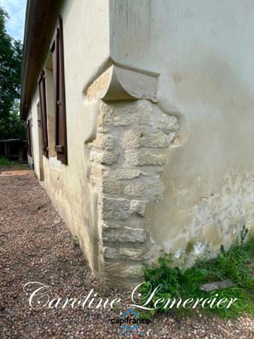 Maison à vendre  5 pièces proche de CONNERRE (72)Fermette en campagne 100 m² habitables, 3 chambres, terrain 6000 m², cavité souterraine