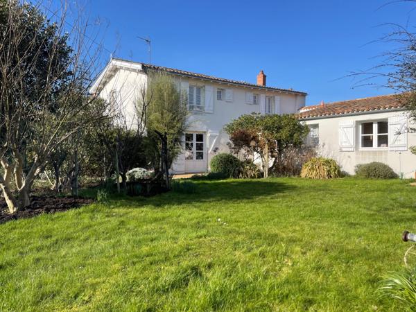 Vente Maison Nieul sur mer 995 000 € HAI - 230 m2 - Réf. VM1162-TERREETMER17_
