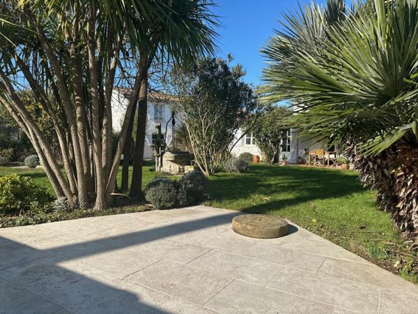 Vente Maison Nieul sur mer 995 000 € HAI - 230 m2 - Réf. VM1162-TERREETMER17_