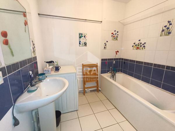 Appartement Villette-Les-Dole 3 pièce(s) 74.56 m2 . Plain pied