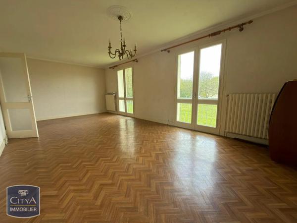 Maison à vendre 6 pièces 104m² Saintes (17100)