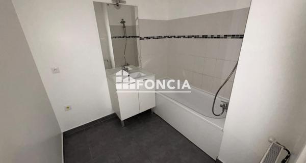 Location Appartement 3 pièces 54.21 m² - Vigneux-sur-seine 91270