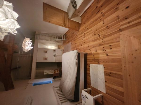 Maison entièrement reconstruite - terrasse, jardin, parking - séparable en deux - accès rivière Vals-les-Bains (07600)