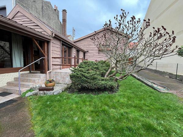 Maison individuelle à Calais de plain-pied, 3 chambres, jardin, garage