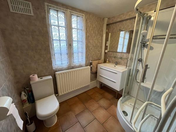 Maison individuelle à Calais de plain-pied, 3 chambres, jardin, garage