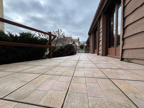 Maison individuelle à Calais de plain-pied, 3 chambres, jardin, garage