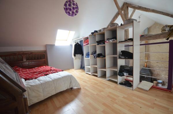 Proche de MONTMIRAIL (51) à vendre Maison en pierre de 5 pièces avec belles dépendances