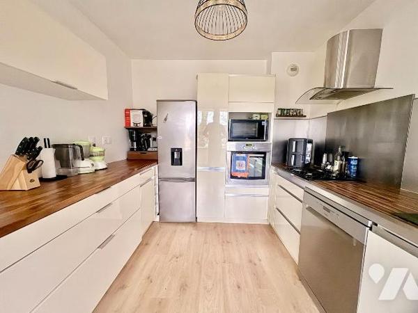 NOUVEAUTÉ - SEULEMENT AU SEIN DE VOTRE OFFICE TRENTE CINQ NOTAIRES - T3 PLEIN CENTRE-VILLE ! 
...