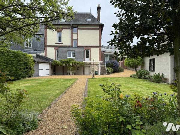 Maison bourgeoise 160m², 4/5 chambres Parc de 1.200m²