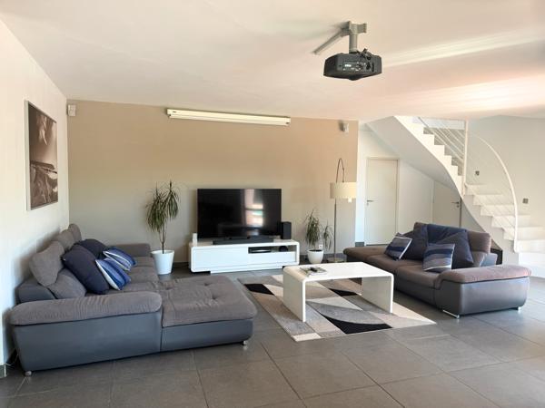 Maison 5 pièce(s) 4 chambre(s) 143 m²