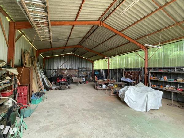 VILLECOMTAL (32) à 2min, belle maison et dépendances habitables de suite sur 4303m².