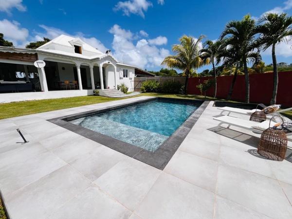 À VENDRE – SAINT-FRANÇOIS – MAISON 4 CHAMBRES AVEC PISCINE – INVESTISSEMENT LOCATIF