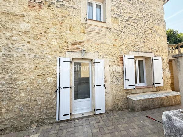 Location                                                      Appartement
                        
                     4 pièces                      63 m2                     à Mussidan