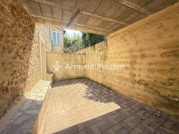 Location                                                      Appartement
                        
                     4 pièces                      63 m2                     à Mussidan