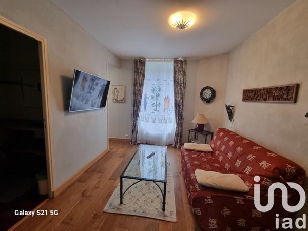 Appartement 4 pièces de 49 m² à Mont-Dore (63240)