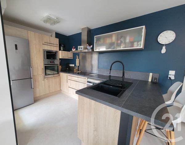 Appartement T3 à vendre  3 pièces - 64,20 m2 LA CROIX VALMER - 83