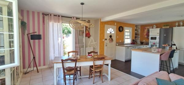 Maison et dépendance