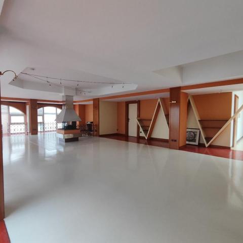 Belfort centre 90000 : Appartement 6 pièces 344 m2 avec grand garage