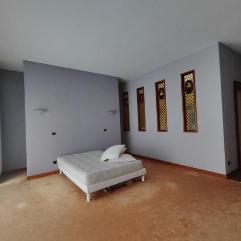 Belfort centre 90000 : Appartement 6 pièces 344 m2 avec grand garage