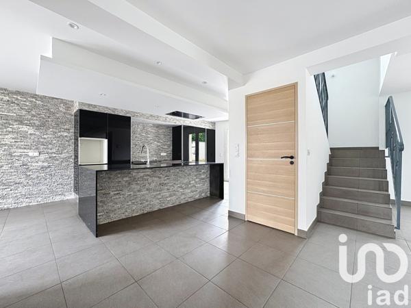 Maison à vendre 7 pièces 182 m² Vaux-sur-Seine