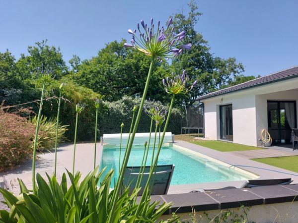 Maison à vendre 5 pièces MONTAUBAN (82), le FAU 150m² de plain pied avec 4 chambres, double garage, jardin clotutré et piscine chauffée
