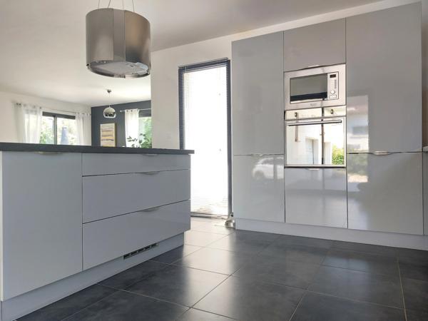 Maison à vendre 5 pièces MONTAUBAN (82), le FAU 150m² de plain pied avec 4 chambres, double garage, jardin clotutré et piscine chauffée