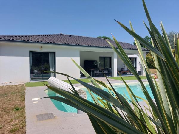 Maison à vendre 5 pièces MONTAUBAN (82), le FAU 150m² de plain pied avec 4 chambres, double garage, jardin clotutré et piscine chauffée