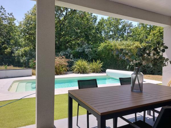 Maison à vendre 5 pièces MONTAUBAN (82), le FAU 150m² de plain pied avec 4 chambres, double garage, jardin clotutré et piscine chauffée