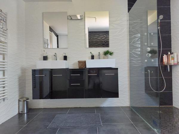 Maison à vendre 5 pièces MONTAUBAN (82), le FAU 150m² de plain pied avec 4 chambres, double garage, jardin clotutré et piscine chauffée