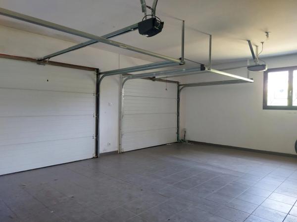 Maison à vendre 5 pièces MONTAUBAN (82), le FAU 150m² de plain pied avec 4 chambres, double garage, jardin clotutré et piscine chauffée