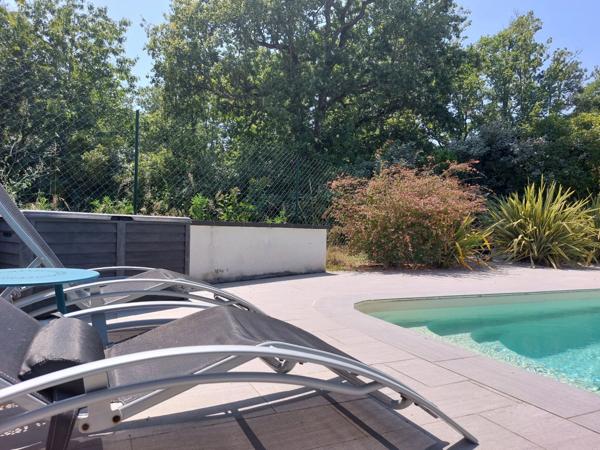Maison à vendre 5 pièces MONTAUBAN (82), le FAU 150m² de plain pied avec 4 chambres, double garage, jardin clotutré et piscine chauffée