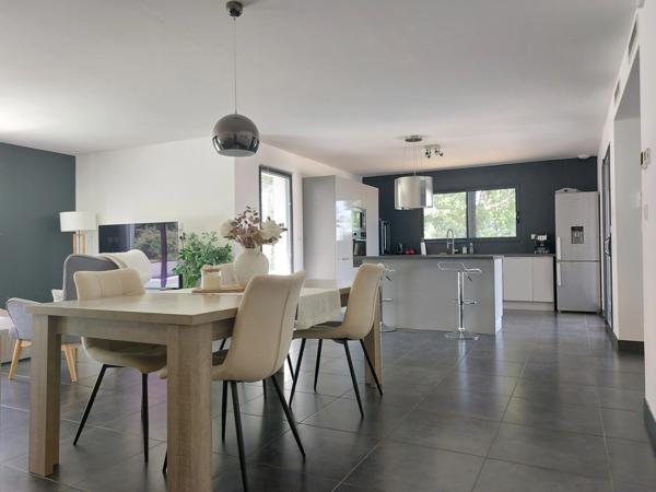 Maison à vendre 5 pièces MONTAUBAN (82), le FAU 150m² de plain pied avec 4 chambres, double garage, jardin clotutré et piscine chauffée