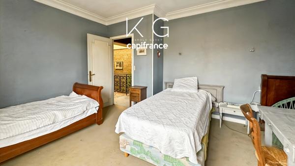 Maison de famille 230 m2 à vendre sur terrain de 3 700 m² piscinable, dépendances 326 m2, Gonneville-sur-Honfleur à 10 min d’Honfleur et 20 min de Deauville