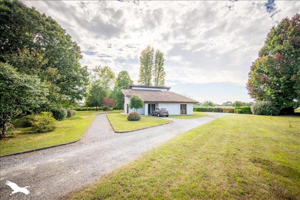 Maison à vendre |  Narrosse |  6 pièces | 226 m²