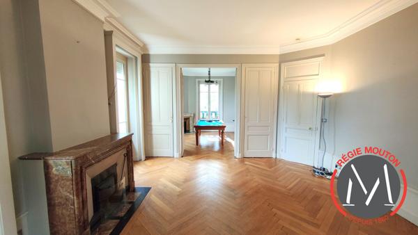 Belle maison Familiale de 250 m² avec 968m² de terrain -  Avenue ESQUIROL