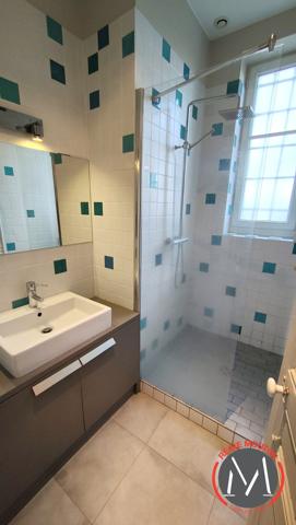 Belle maison Familiale de 250 m² avec 968m² de terrain -  Avenue ESQUIROL