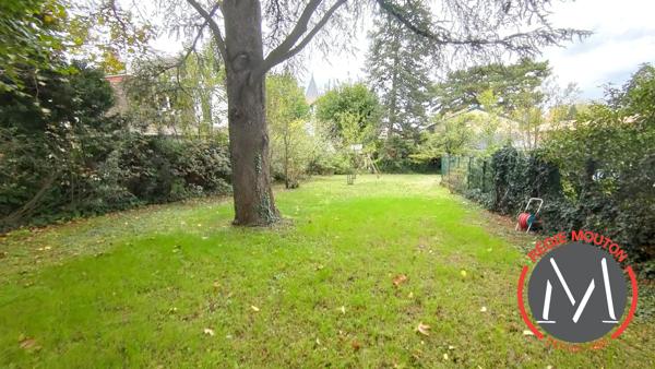 Belle maison Familiale de 250 m² avec 968m² de terrain -  Avenue ESQUIROL