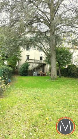 Belle maison Familiale de 250 m² avec 968m² de terrain -  Avenue ESQUIROL