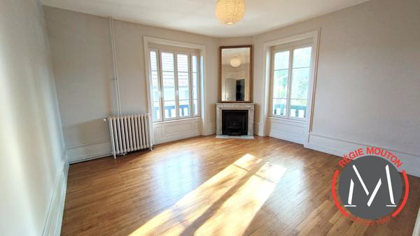 Belle maison Familiale de 250 m² avec 968m² de terrain -  Avenue ESQUIROL