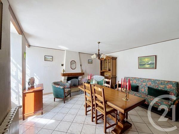 Maison à vendre  3 pièces - 82,56 m 2   LUCON  - 85