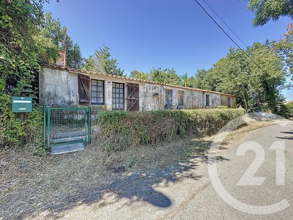 Maison à vendre  3 pièces - 82,56 m 2   LUCON  - 85