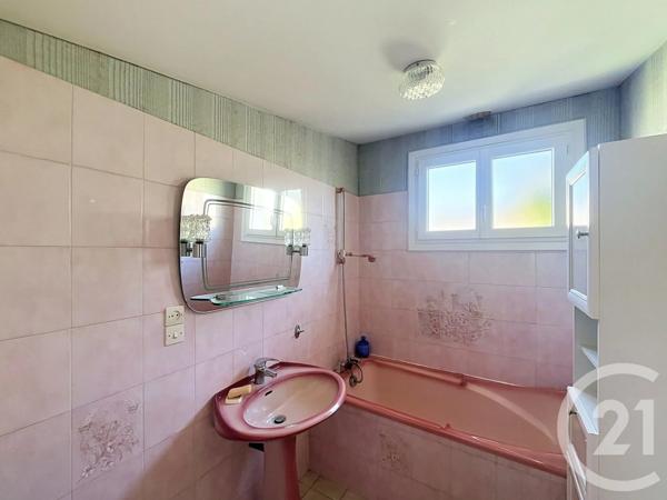 Maison à vendre  3 pièces - 82,56 m 2   LUCON  - 85