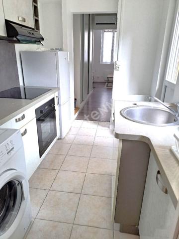 T2 MEUBLE AVEC COUR PRIVATIVE - SECTEUR COQUEBERT